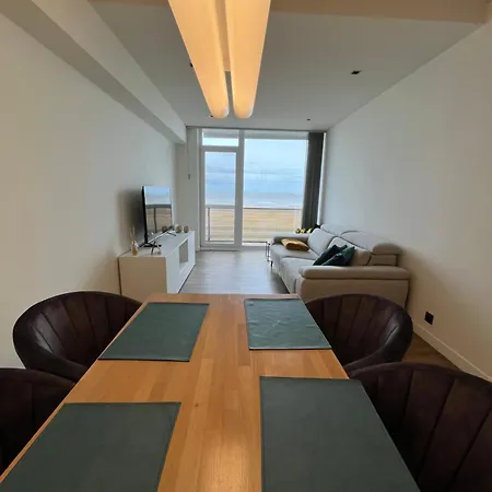 Modern 1-bedroom With Sea View In T92 Apartman Ostende